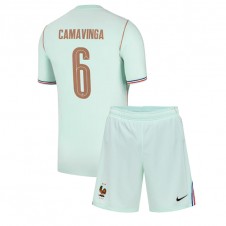Frankrike Eduardo Camavinga #6 Bortedraktsett Barn VM 2026 Kortermet (+ korte bukser)